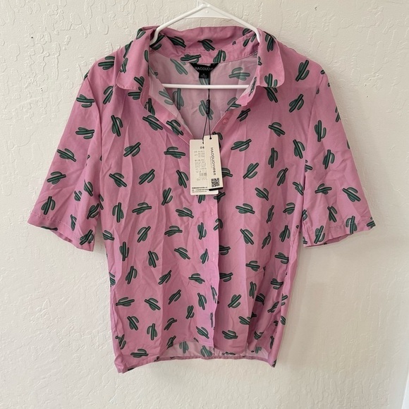 Tops - Pink Green Cactus Cacti Button Front T Shirt Size XL